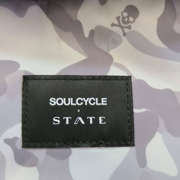 SOULCYCLE X STATE Exclusive Lennox Large Backpack Gray White Camo Skulls - Picture 5 of 16